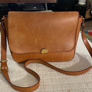 MADEWELL L4913 Brown Leather The Abroad Shoulder Bag